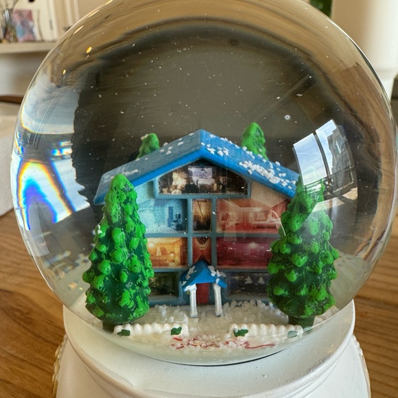 Taylor Swift Lover Snowglobe RARE - Ships same or next day - Picture 8 of 11